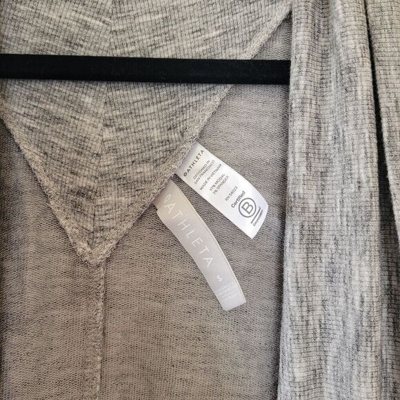 Athleta Nirvana Wear Two Ways Wrap Gray Heather Cardigan Sweater Size Small - Picture 2 of 6